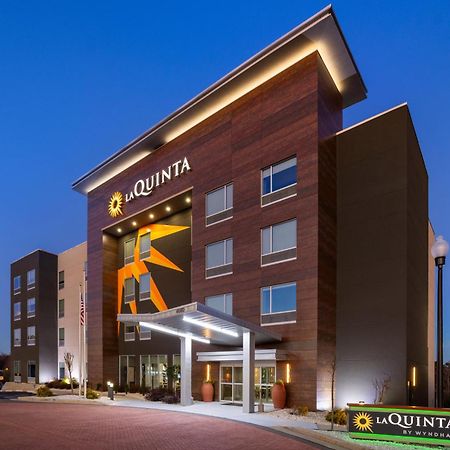 La Quinta Inn & Suites By Wyndham Locust Grove Exterior foto